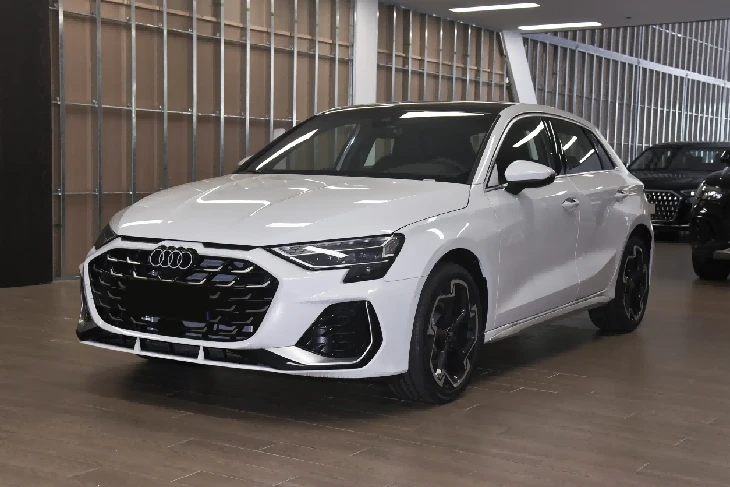 Audi A3 2026 Sportback 35 TFSI 2WD Flying Premium